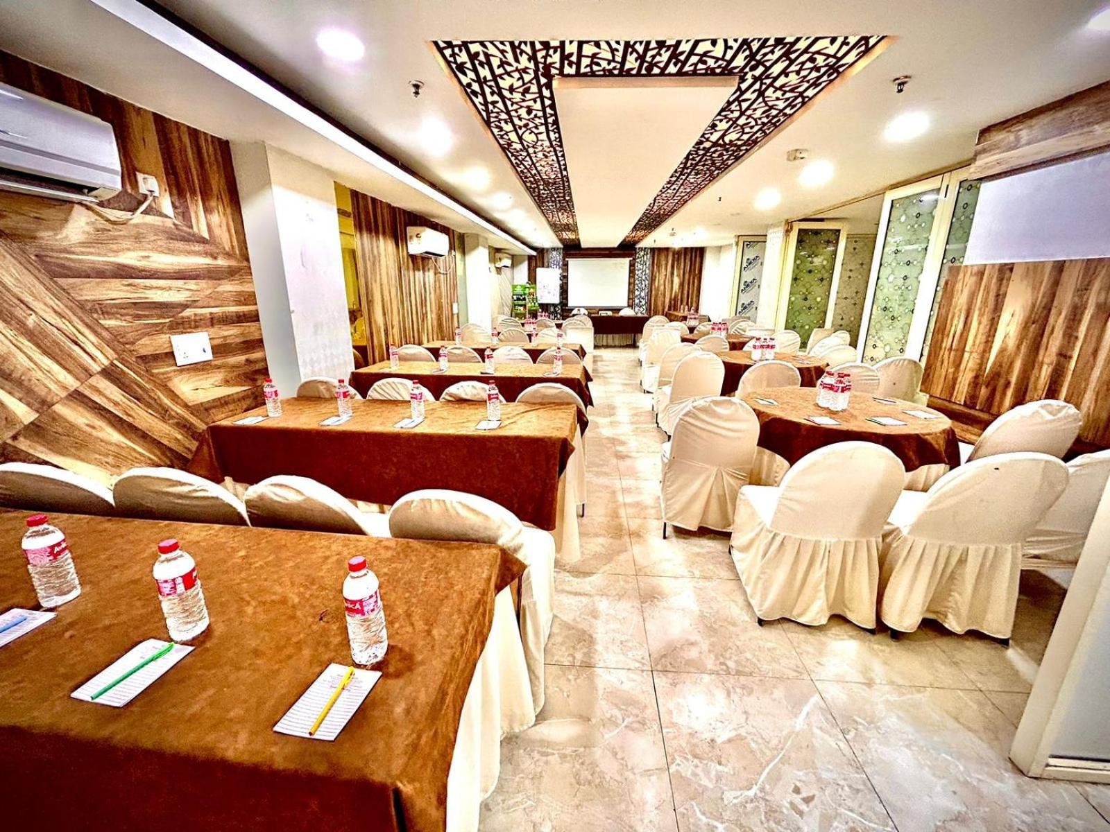 The Tomar Hospitality Hotell New Delhi Eksteriør bilde