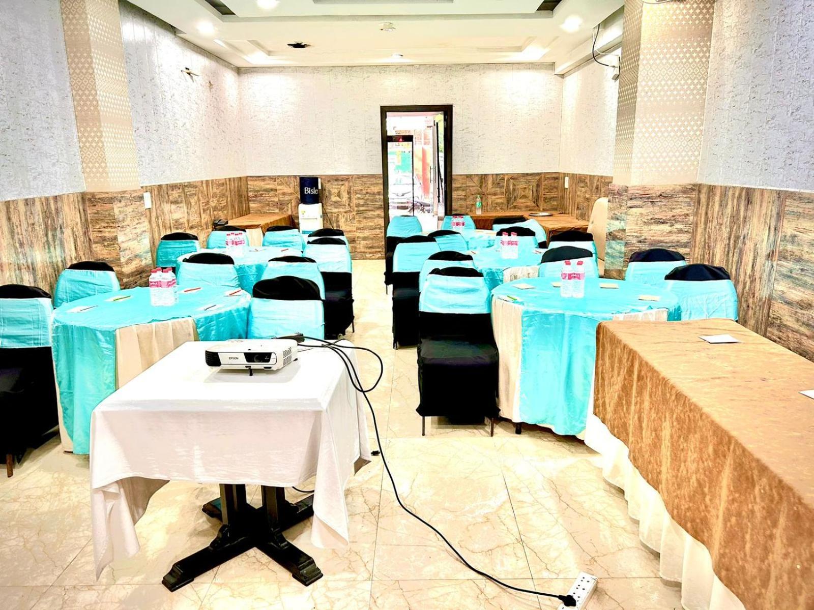 The Tomar Hospitality Hotell New Delhi Eksteriør bilde