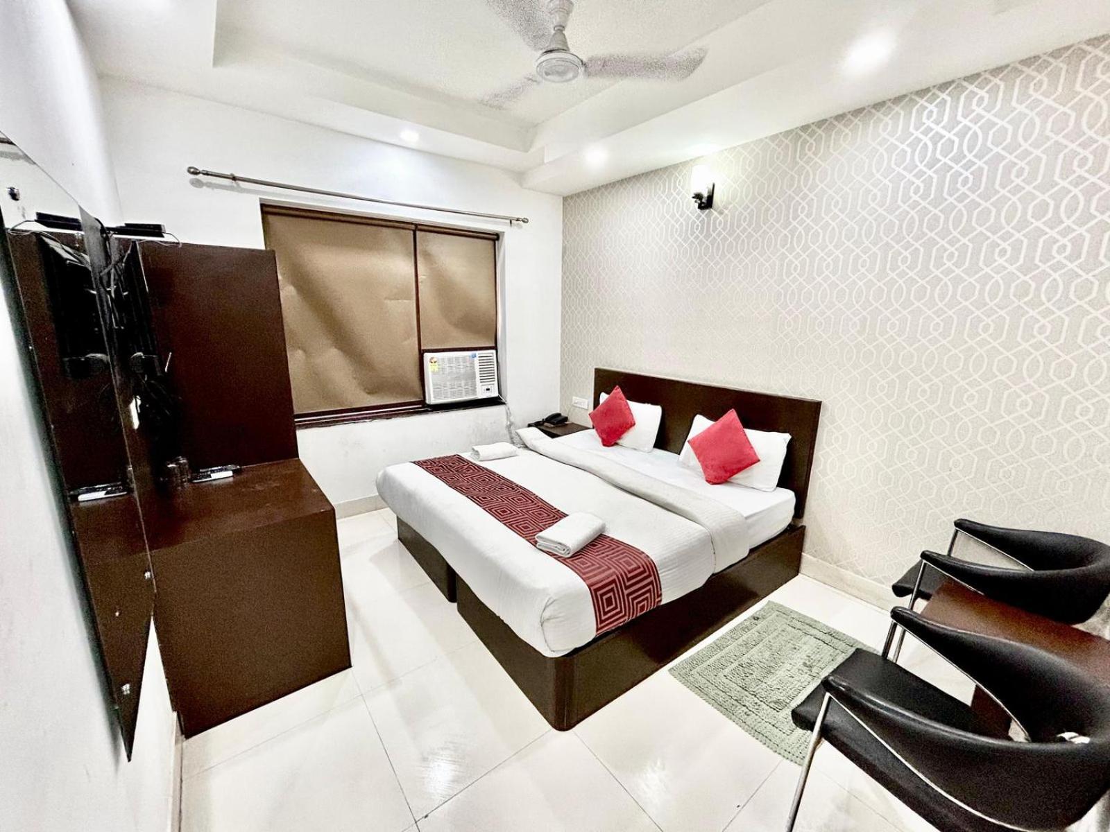 The Tomar Hospitality Hotell New Delhi Eksteriør bilde